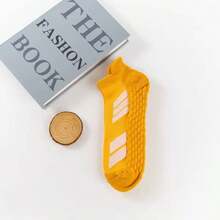 1/25 Pair Of Men's Sports Socks Striped Tyrol Design Boat Socks Spring And Summer Thin Running Socks Comfortable Breathable Fitness Socks Sports Socks Suitable For Daily Outdoor Sports Suitable For Spring, Summer, Autumn And Winter Comfortable, Absorbent And Breathable