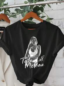 Tate McRae 2025 Concert Graphic Print T-Shirt, Casual Crew Neck Short Sleeve Top For Women, Summer & Spring Fashion, Lightweight Polyester Blend, Machine Washable, Concert Attire | Casual Style | Construction, Ladies T Shirts,Halloween Costumes,Streetwear,Summer Outfits,Thanksgiving Day,Christmas,Halloween Shirt,Men Graphic Tees,Streetwear Men,Y2K,A Great Gift - 黑色 - 查看 1