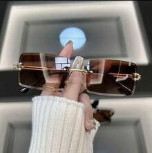 A Pair Of European And American Fashion Decorative Glasses For Women, With Metal Frame And Small Square Lens Assembly, Suitable For Parties And Daily Shopping. - 棕色 - 查看 4