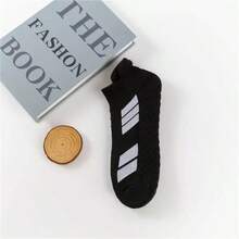 1/25 Pair Of Men's Sports Socks Striped Tyrol Design Boat Socks Spring And Summer Thin Running Socks Comfortable Breathable Fitness Socks Sports Socks Suitable For Daily Outdoor Sports Suitable For Spring, Summer, Autumn And Winter Comfortable, Absorbent And Breathable