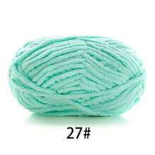 1pc Velvet Soft Yarn, Approx. 50g/Pc, 60m/Pc, Handmade DIY Medium Thick Knitting Yarn, Fluffy Polyester Soft Knitting Yarn, Suitable For DIY Crafts, Knitting And Crocheting Scarves, Hats, Shoes, Bags, Pads, Dolls, Blankets, Slippers, Handmade Crochet Projects (Random Packaging)