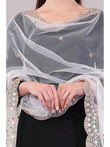 Scalloped Cutwork Net Dupatta, Lightweight And Sheer Shawl, Scarf, Wrap - 白色 - 查看 3