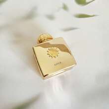 Gold By Amouag-E Is A Floral Aldehyde Fragrance For Women, Long-Lasting And Strong Sillage, Opulent And Intense Scent. - 金子 - 查看 3