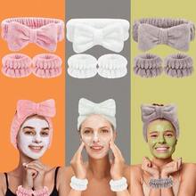 3-Piece Kit With One Pair Of Facial Washing Bracelets + One Water-Absorbing Artifact - Amarillo - Ver 2