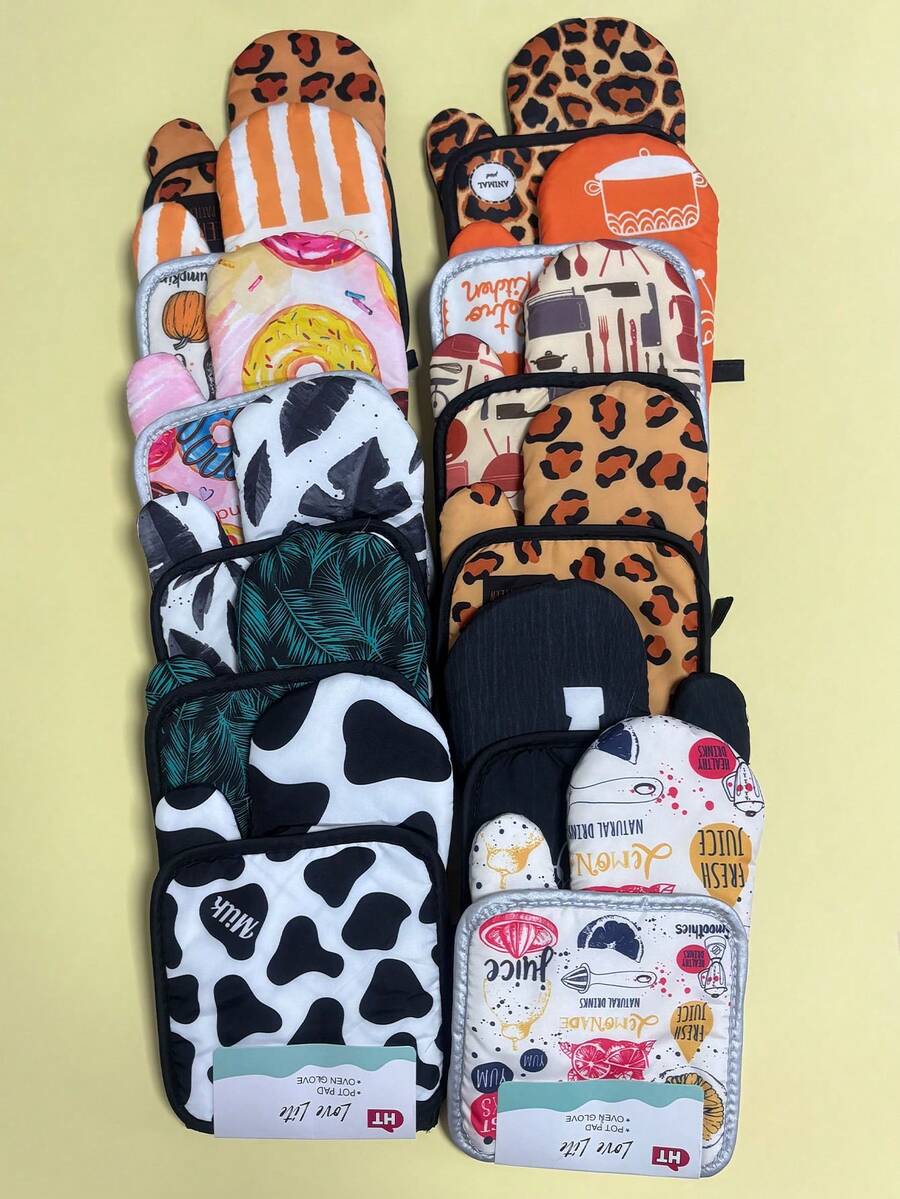 2pcs Heat Resistant Oven Gloves And Pot Holders Set, Thick High Temperature Resistant Printed Gloves, Microwave Oven Gloves, Heat Insulation Gloves And Mat, Hand Protection, Kitchen Supplies, Thanksgiving, Christmas, Party Supplies, Perfect Gift