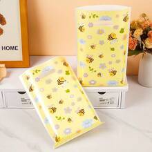 30/50pcs Floral Bee Gift Bags, Birthday Party Favor Bags, Birthday Party Decorations, Snack & Candy Packaging Bags, Gift Wrapping Supplies, Tote Bags, Storage Pouches