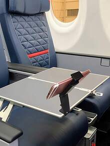 Flugzeug Handyhalterung, tragbarer Reiseständer Schreibtisch Flug faltbar verstellbar drehbar Selfie Halterung Zughalterung, Sitzhalterung, 360° drehbar multifunktional großer faltbarer Handy Tischständer - verstellbare Höhe, kompaktes Design, Flugzeugsitz, Hochgeschwindigkeitszug, Kofferraum, Küchenschrank kompatibel - robuste Kunststoffkonstruktion