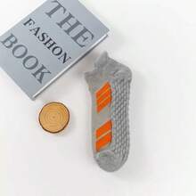 1/25 Pair Of Men's Sports Socks Striped Tyrol Design Boat Socks Spring And Summer Thin Running Socks Comfortable Breathable Fitness Socks Sports Socks Suitable For Daily Outdoor Sports Suitable For Spring, Summer, Autumn And Winter Comfortable, Absorbent And Breathable