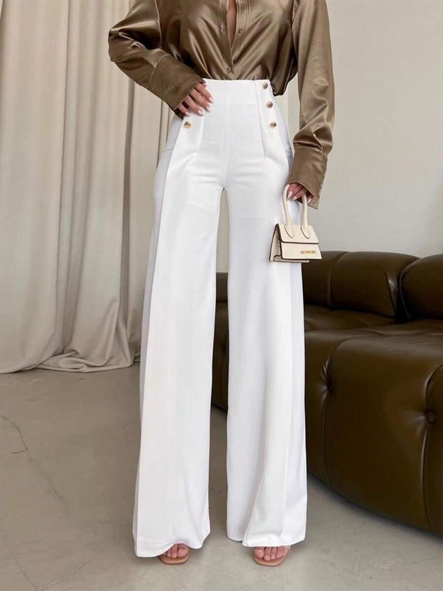 Pantalones rectos y de pierna ancha de estilo francés elegante con botones metálicos de doble botonadura y decoración, color blanco sólido para mujer. Altamente favorecedores y alargadores, adecuados para uso diario, oficina y citas