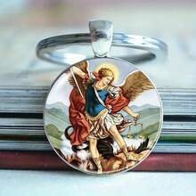 1/2 St. Michael's Defender Zinc Alloy Keychain - Exquisite 2D Combat Design With The Words "Protect Us" Engraved, Men's Durable Car Keychain, Fashionable Religious S For Easter, Father's Day, Birthdays, And Anniversaries, Faith Accessories, Fashionable Pendants, Polished Treatment, Amulets, Spiritual S Car Accessories Cute Goth Y2k Christmas Gift Ideas Bag Charms Car Teacher Friend Sister - Multicolor - View 15