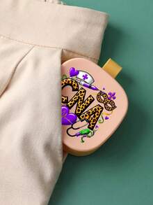 1pc Square Pill Box With Printed Leopard Letters "Cna" Nurse Theme, Four Compartments Portable Pill Storage Pill Box, Mini Storage Box, Portable Jewelry And Medicine Box, Personalized Creative Gift With Letter Logo, Suitable For Travel, Outdoor Activities, Bags, Pockets, Unique Design Decorative Travel Storage Box, Medicine Storage Box