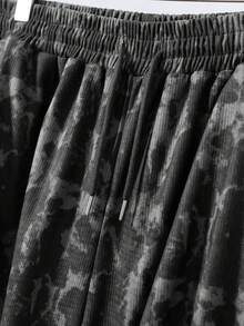 女士休闲街头风褶裥宽松灯芯绒裤，印花图案，弧形裤脚，适合秋冬季节和开学季，大码尺码