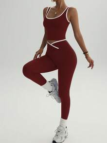 女士高腰瑜伽健身套装 - 拼色运动上衣和紧身裤，弹性涤纶混纺，非常适合跑步和训练 - 酒紅色 - 查看 3