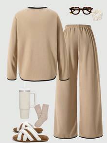 1套时尚休闲心形印花女童家居服小V领微翻领长袖裤套装，非常适合春秋冬季居家日常穿着 - 棕色 - 查看 4