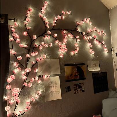 1个樱花枝形LED灯，USB供电，8种闪烁模式，柔软可弯曲，适用于室内外，客厅、卧室、墙面装饰，婚礼装饰，派对氛围灯，情人节、生日和毕业礼物
