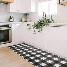 Modern Plaid Pattern Doormat, Rug, Traditional Long Carpet, Suitable For Hallway, Kitchen, Bedroom, Living Room, Entrance, Balcony, Home Decor, Stain Resistant, Coffee Shop, Bar, Holiday, Party, Bedroom Mat, Bath Mat, Room Decor, Kitchen Decor, Black And White Rug - Black and White - View 2