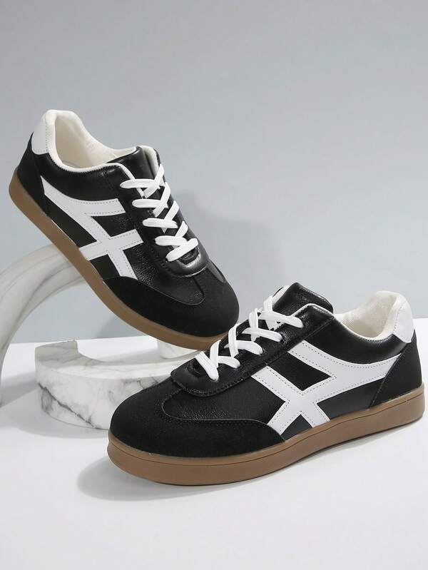 Zapatos deportivos casuales de mujer para primavera/otoño con puntera redonda, zapatillas rosas con parches geométricos y rayas, zapatos casuales cómodos y suaves, zapatos de skateboard, zapatillas blancas