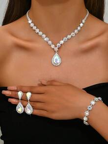 1pc Women's Fashionable Jewelry Set Including Necklace, Earrings, And Bracelet