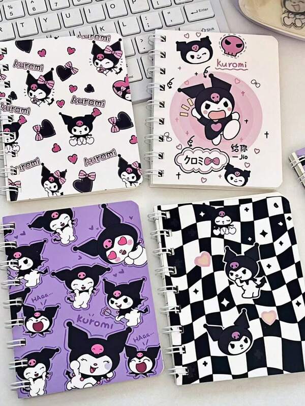 Sanrio Set de 4 piezas, Cuaderno espiral - Diseño de dibujos animados lindos, Cuaderno A7, Papel grueso, Cuaderno espiral, Papelería diaria, Selección de colores al azar, Mini cuaderno, Tamaño de palma, ¡Imprescindible para la temporada de regreso a clases! (Todo es de la misma clase)