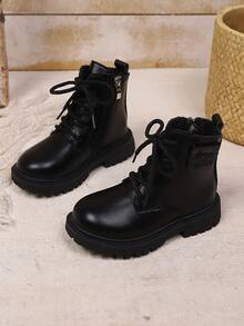 1 par de botas cortas negras para niñas de talla grande, material de PU suave de unicolor, decoración de mini mochila lateral, cordones delanteros, cremallera interior, punta redonda, suela gruesa y cálida, botas de princesa de moda y lindas, adecuadas para niños y niñas de 3 a 15 años, uso casual, escolar y al aire libre, otoño/invierno nuevo - Negro - Ver 2