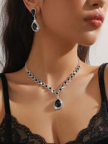 1pc Women's Fashionable Jewelry Set Including Necklace, Earrings, And Bracelet