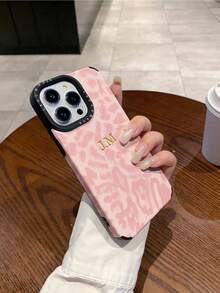 Spersonalizowane etui na telefon z inicjałami i imieniem, kompatybilne z 17 16 15 14 13 12 11 Pro Max 17 Air, luksusowe etui z miękkiej skóry ekologicznej z nadrukiem w panterkę, kompatybilne z 16 15 14 13 12 11 Pro Max, 3D DIY, grawerowane litery, prezenty urodzinowe i świąteczne, telefony komórkowe i akcesoria, elegancka jesień, modne spersonalizowane etui na telefon, dla chłopaka, dziewczyny, rodziny, przyjaciół, dziadków, pary, na rocznice, na urodziny