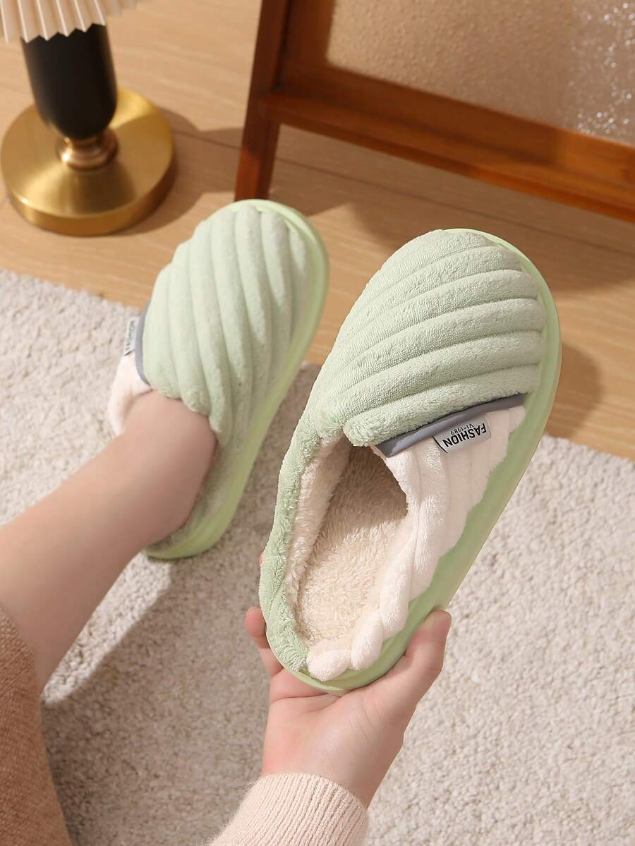 نعال داخلية نسائية جديدة، قطع ملونة من الفليس، أحذية داخلية ناعمة من الفرو الناعم، قاعدة EVA مانعة للانزلاق وهادئة، خفيفة الوزن