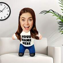 Personalized Picture Customized Pillow, Cute Cartoon Image Design, Blue Pants, Portrait Customized Pillow, Double-Sided Printing, Sofa Pillow, Unique Birthday Gift, Christmas, Halloween, Thanksgiving, For Family And Friends - Quần áo màu vàng - Xem 3