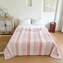 1pc Colorblock Striped Flannel Blanket, Textured Jacquard Design, Soft & Comfortable, Suitable For All Seasons, Office Nap, Bedding, Or Lap Throw, Elegant Bedroom Decor, Versatile Throw Blanket For Adults, Pets, Office, Outdoor Camping, Holiday Gift, Available In Multiple Sizes