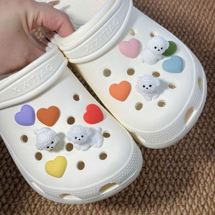 12 Stücke niedliche Welpen & bunte Herz Schuh Dekor Set - Dekorative Accessoires für Clogs, Sandalen, Tierdesigns und leuchtende Farben