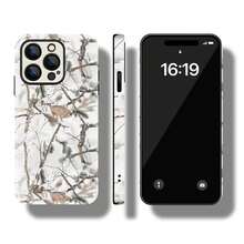 Una funda elegante para teléfono no incluye un cordón ni un soporte. 1 funda resistente para teléfono con diseño de camuflaje Real Tree, 1 funda protectora de moda para teléfono, accesorios para teléfono compatibles con las series 11, 12, 13, 14, 15 y 16. - Blanco - Ver 4