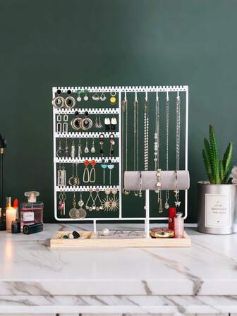1 件树形珠宝收纳架，用于展示和存放耳环、项链、戒指、手镯