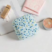 1 pieza Bolsa de almacenamiento de tampones con diseño floral, bolsa de viaje portátil, monedero, sobre para lápiz labial. Una bolsa de cosméticos con estilo que puede almacenar toallas sanitarias y toallas de papel, esenciales universitarios de otoño, artículos de viaje esenciales para vacaciones, bolsa de viaje para mujeres, organizador de maquillaje