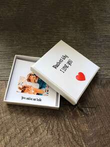 Personalisierbare 3/6/9-Raster Foto- und Text-Weihnachts-Erinnerungsboxen als personalisierte Fotogeschenkboxen, perfekt für Geburtstage, Jahrestage, Valentinstag, Weihnachten oder jede Gelegenheit um "Ich liebe dich" oder "Ich vermisse dich" auszudrücken. Wir bieten auch Anpassungen für Dekorationen, Handwerkskunst und Wohndekoration an.