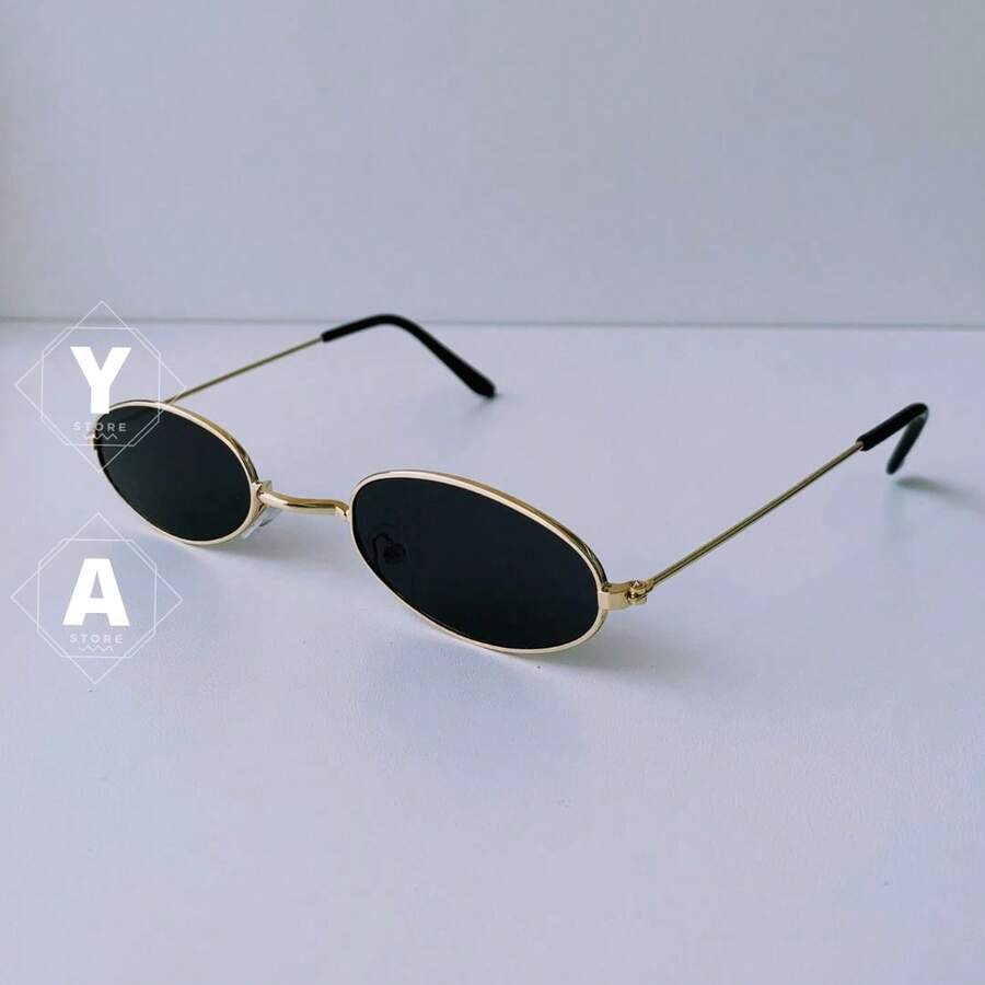 Retro Oval Sunglasses With UV400 Protection - Black With Gold - View 1