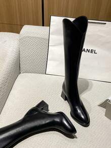 2025 hochwertige, stark nachgefragte Herbst-Neuheit mit mittlerem Absatz und dickem Absatz, vielseitige modische V-Schaft Kniehohe Stiefel, elegante minimalistische Overknee-Stiefel mit spitzer Zehenpartie für Frauen