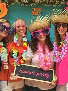 5/12/20pcs Hawaiian Flower Garland Necklaces, Artificial Flower Necklaces, Tropical Flower Garland Headbands For Summer Beach/Pool Decorations, Festival Party Decorations, Wedding Decorations, Family Party Decorations, Hula Dance Party Decorations, Graduation Parties, Dance Party Decorations, Birthday Decorations,Christmas (Colors Are Randomly Selected)