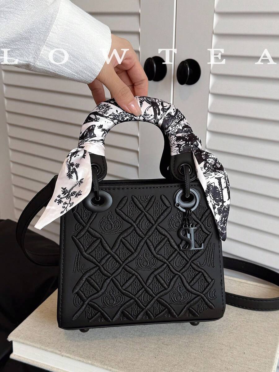 low tea Élégant et compact sac à main haut de gamme pour femmes Daphne, nouveau sac fourre-tout matelassé mode 2025, sac bandoulière, cadeau de Noël, sac de voyage et de fête