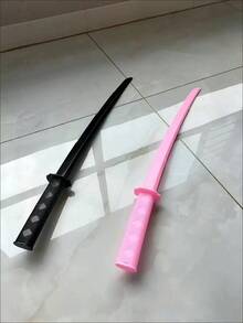 A Casual-Style Plastic Telescopic Samurai Sword, Suitable For Role-Playing, Theatrical Performances, Fun Photo Props, And Halloween Party Costumes/Weapons. (For Decorative Purposes Only; Not For Felling.) - Multicolor - View 4
