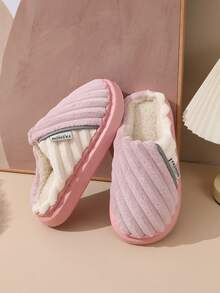 زوج من الأحذية الشتوية النسائية المبطنة، بتصميم مخطط على طراز الجنيات، مناسبة للاستخدام اليومي والمكتبي والمنزلي والرحلات، مناسبة لجميع المواسم