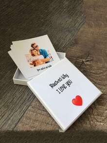 Personalisierbare 3/6/9-Raster Foto- und Text-Weihnachts-Erinnerungsboxen als personalisierte Fotogeschenkboxen, perfekt für Geburtstage, Jahrestage, Valentinstag, Weihnachten oder jede Gelegenheit um "Ich liebe dich" oder "Ich vermisse dich" auszudrücken. Wir bieten auch Anpassungen für Dekorationen, Handwerkskunst und Wohndekoration an.