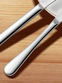 2/4/8pcs Steak Knife Set, Serrated Knife, Stainless Steel Sharp Knives Set, Modern Design Butter Knives,Dinner Knifes Set, Dishwasher Sturdy And Easy To Clean(Bright Silver-9 Inch)