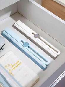 1 Pc Foldable Scraper Cleaning Wiper Shower Scraper Glass Cleaning Floor Window Glass Cleaning Tools Household Glass Wipers, Household Multifunctional Window Wiper Bathroom Countertop Wiper Bathroom Rotatable Folding Glass Window Scraper Scraper Board Clean Household Wipe Glass Window Mirror Countertop Scraper