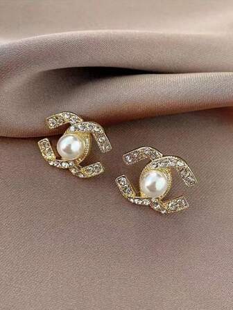 2 Stücke elegante hochwertige personalisierte Damen Ohrringe, C-förmige gekreuzte Ohrringe, geeignet für den täglichen Gebrauch, Partys, Feierlichkeiten