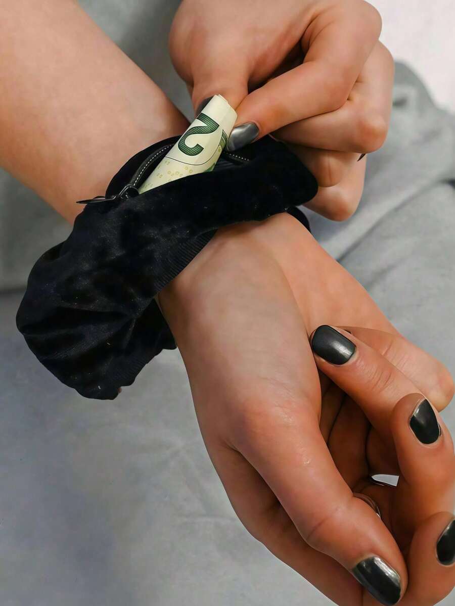 天鵝絨隱藏口袋髮圈，多功能髮飾收納袋，便攜式錢幣隱藏收納袋，多功能收納袋，旅行配件與用品，鑰匙收納袋，非防水旅行必需品，旅行、學校、返校季
