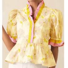 Awevudst Women's Wrap Peplum Top Blouse Summer Floral Print Ruffle Hem V-Neck Short Puff Sleeve Shirts - 黃色 - 查看 2
