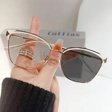 Fashionable Cat Eye High-End Photochromic Glasses - Light Purple Gold - View 3