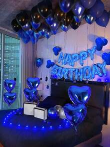 550 个蓝色和黑色生日气球套装，500 个无纺布花瓣，生日快乐横幅字母 + 心形铝箔气球，深色美学派对背景，适用于浪漫情侣卧室装饰，午夜惊喜生日派对装饰 - 彩色 - 查看 5