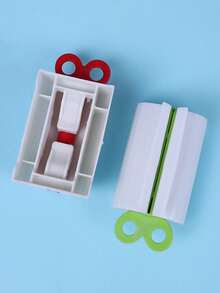 Exprimidor manual de pasta de dientes - Un dispensador manual de pasta de dientes para uso en el baño, sin necesidad de electricidad - Un dispensador multifuncional de pasta de dientes, crema y pasta de dientes que combina un soporte para reducir los residuos domésticos. Soporte para pasta de dientes, accesorio de baño, almacenamiento de baño, ahorrador de pasta de dientes, pasta de dientes, crema, crema de manos, decoración de baño sin desperdicio, regalo pequeño de Navidad y Año Nuevo.