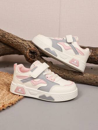 Barnens moderiktiga, bekväma sportskor med mjuk sula för pojkar och flickor